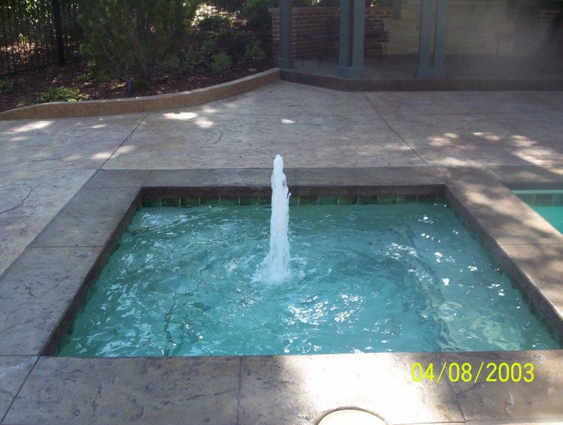 Residential spa with bubbler